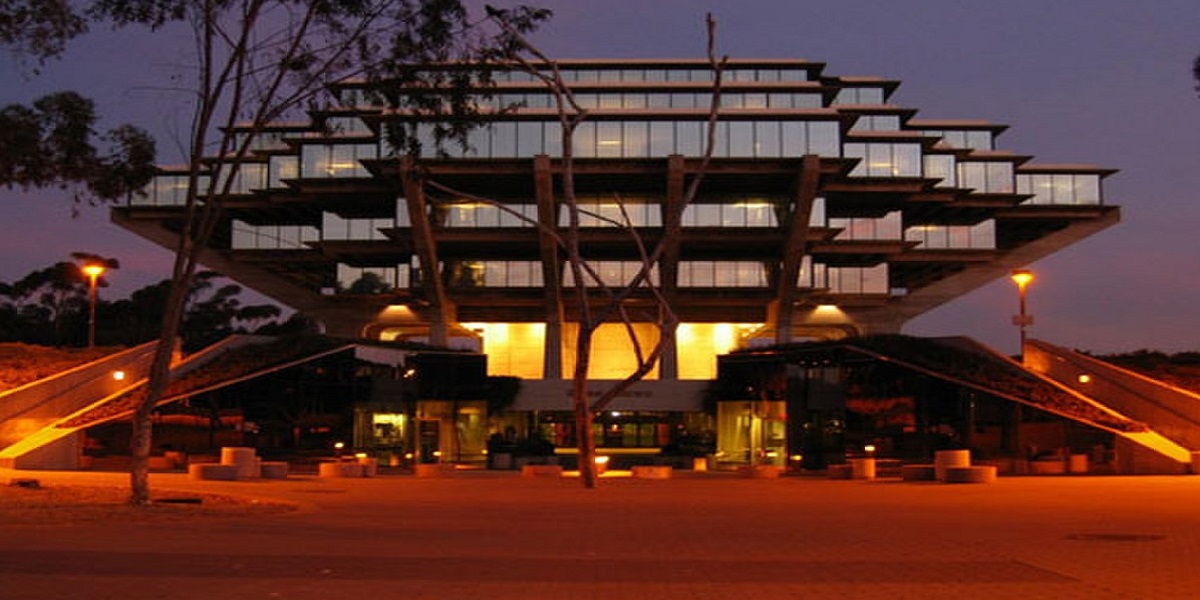 معرفی دانشگاه کالیفرنیا،سن دیگو